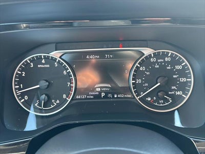 2025 Nissan Pathfinder SV