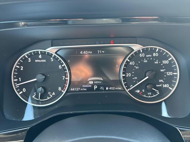 2025 Nissan Pathfinder SV