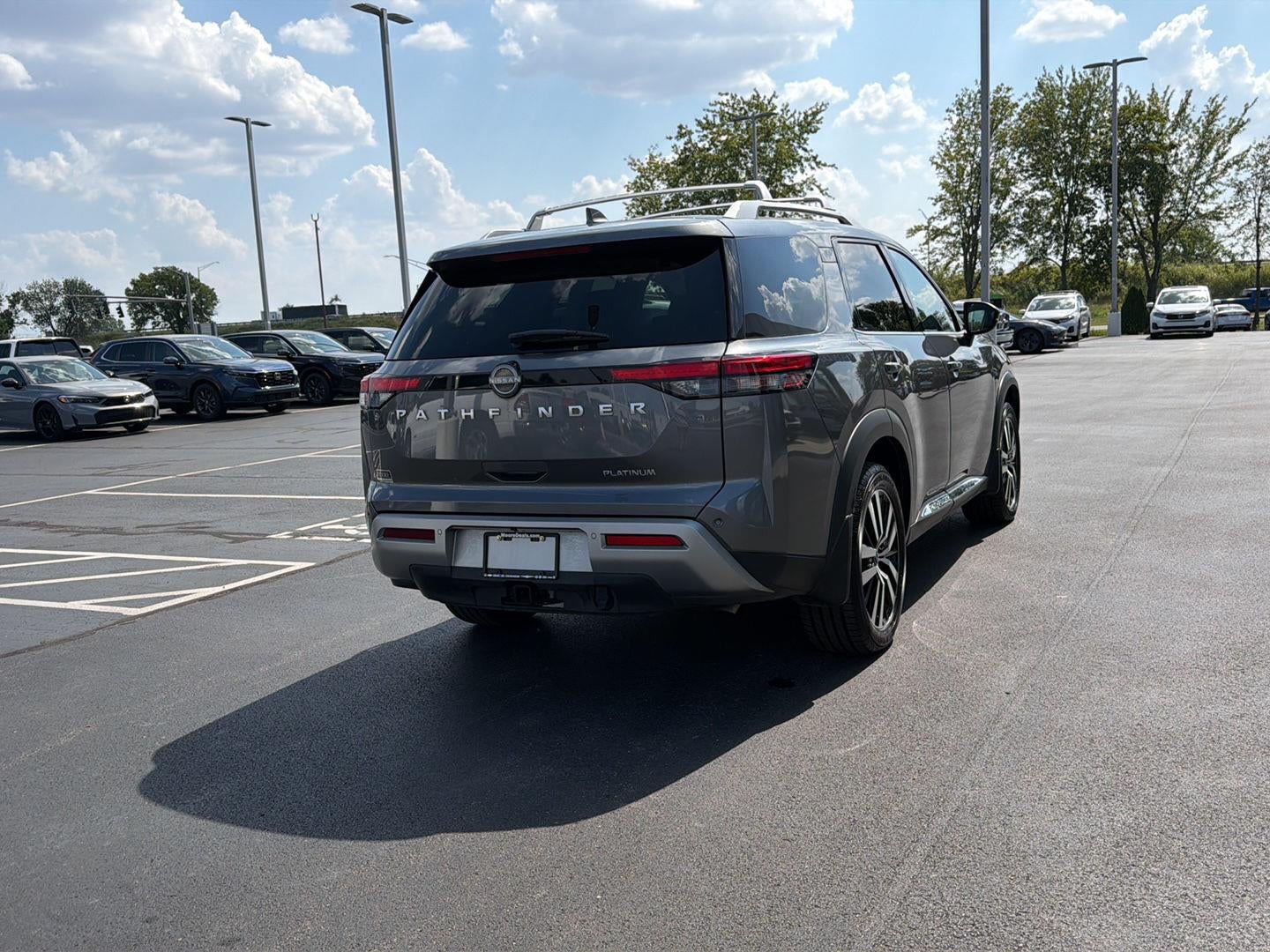 2025 Nissan Pathfinder Platinum