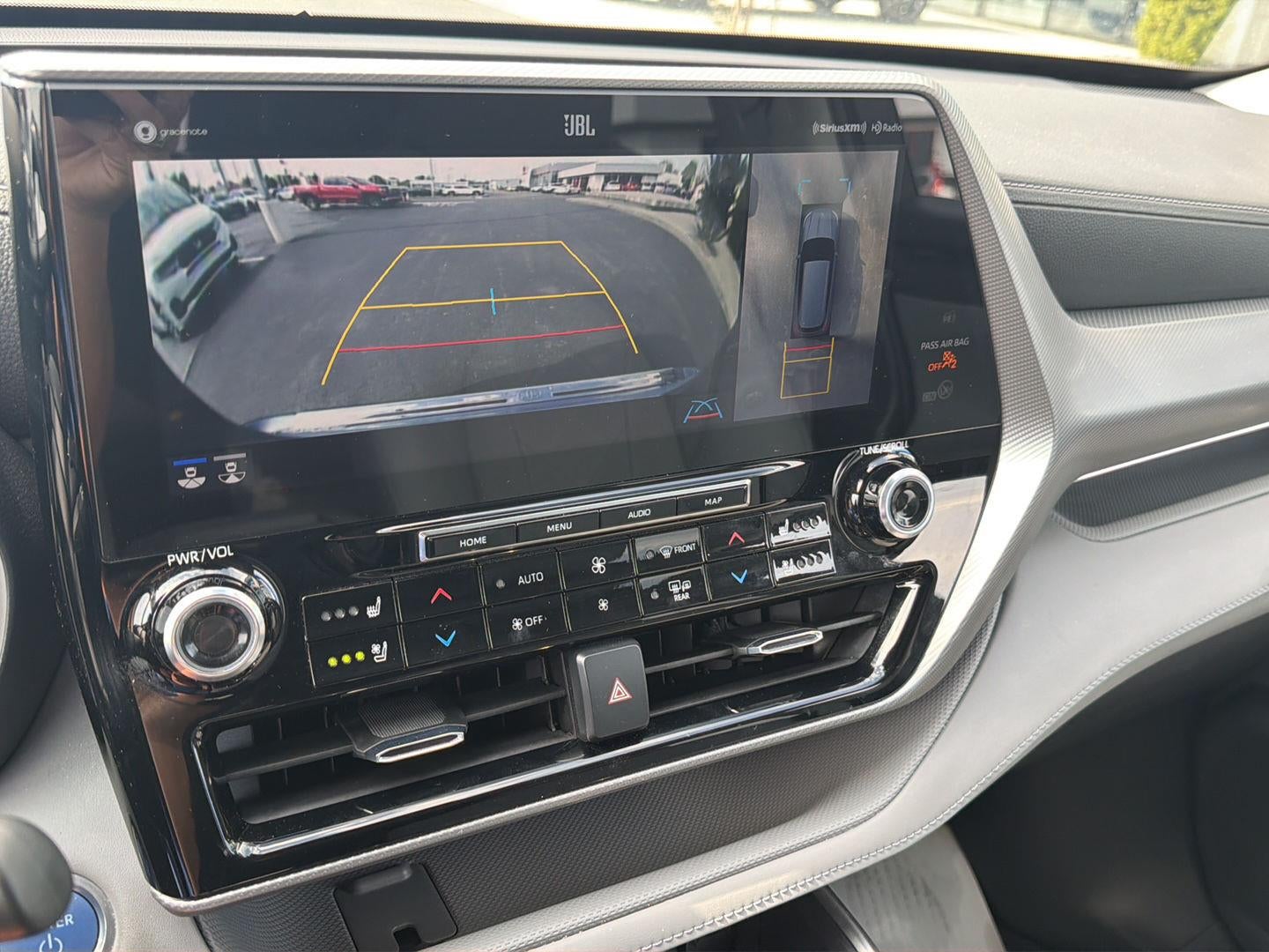 2021 Toyota Highlander Hybrid Platinum