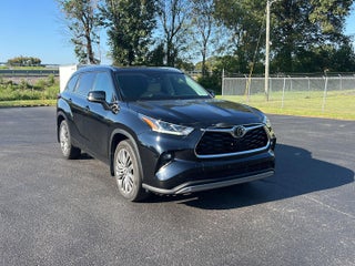 2022 Toyota Highlander Platinum