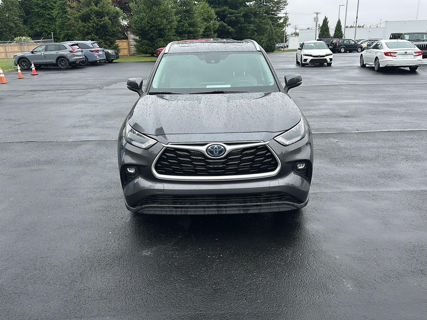 2022 Toyota Highlander Hybrid XLE