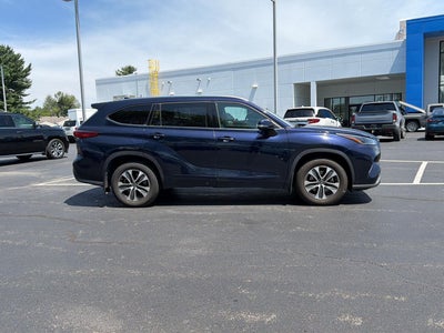 2021 TOYOTA TRUCK HIGHLANDER XLE