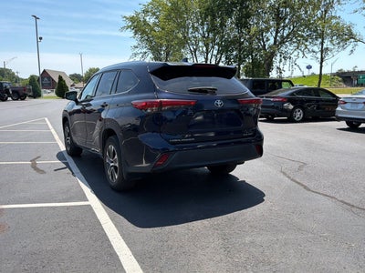 2021 TOYOTA TRUCK HIGHLANDER XLE