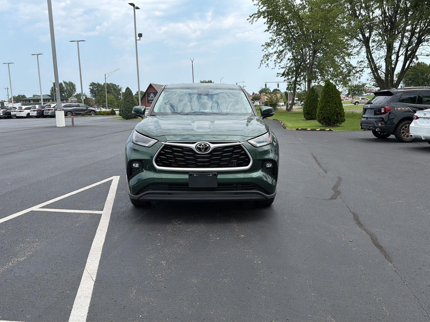 2023 Toyota Highlander LE