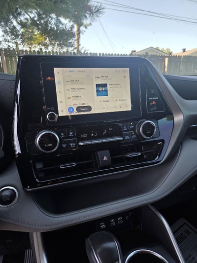2025 Toyota Highlander LE