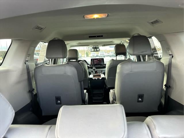 2024 Toyota Sienna XLE
