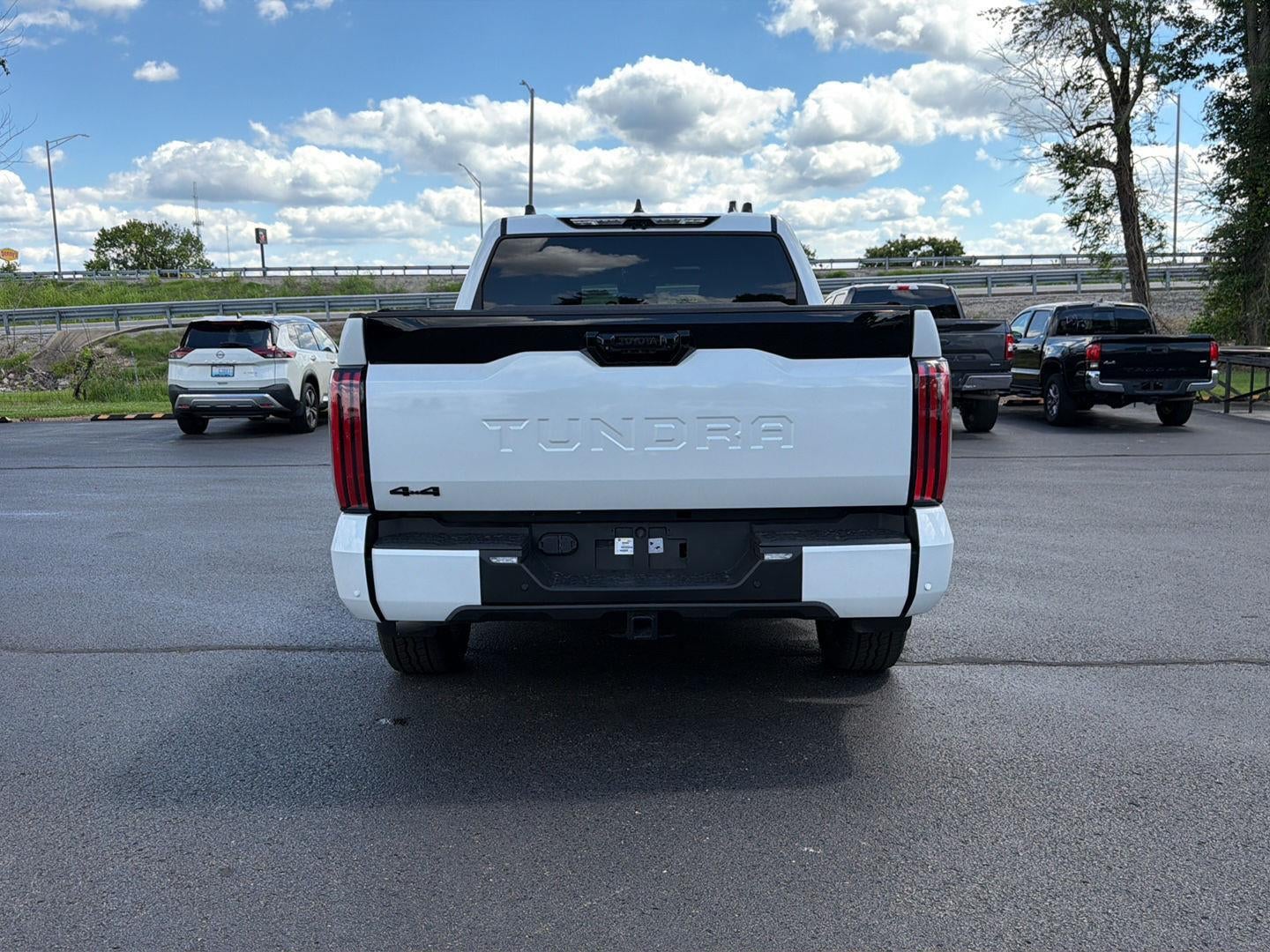 2025 TOYOTA TRUCK TUNDRA 4WD PLATINUM