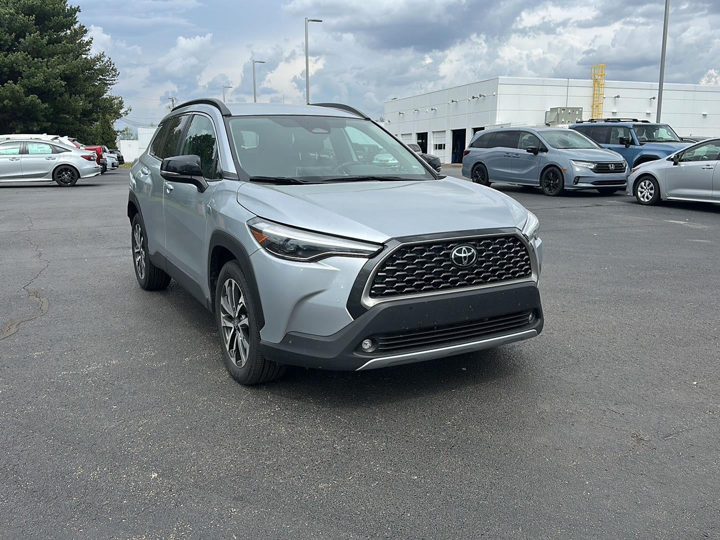 2025 Toyota Corolla Cross XLE