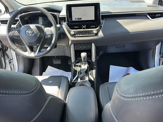 2025 Toyota Corolla Cross XLE