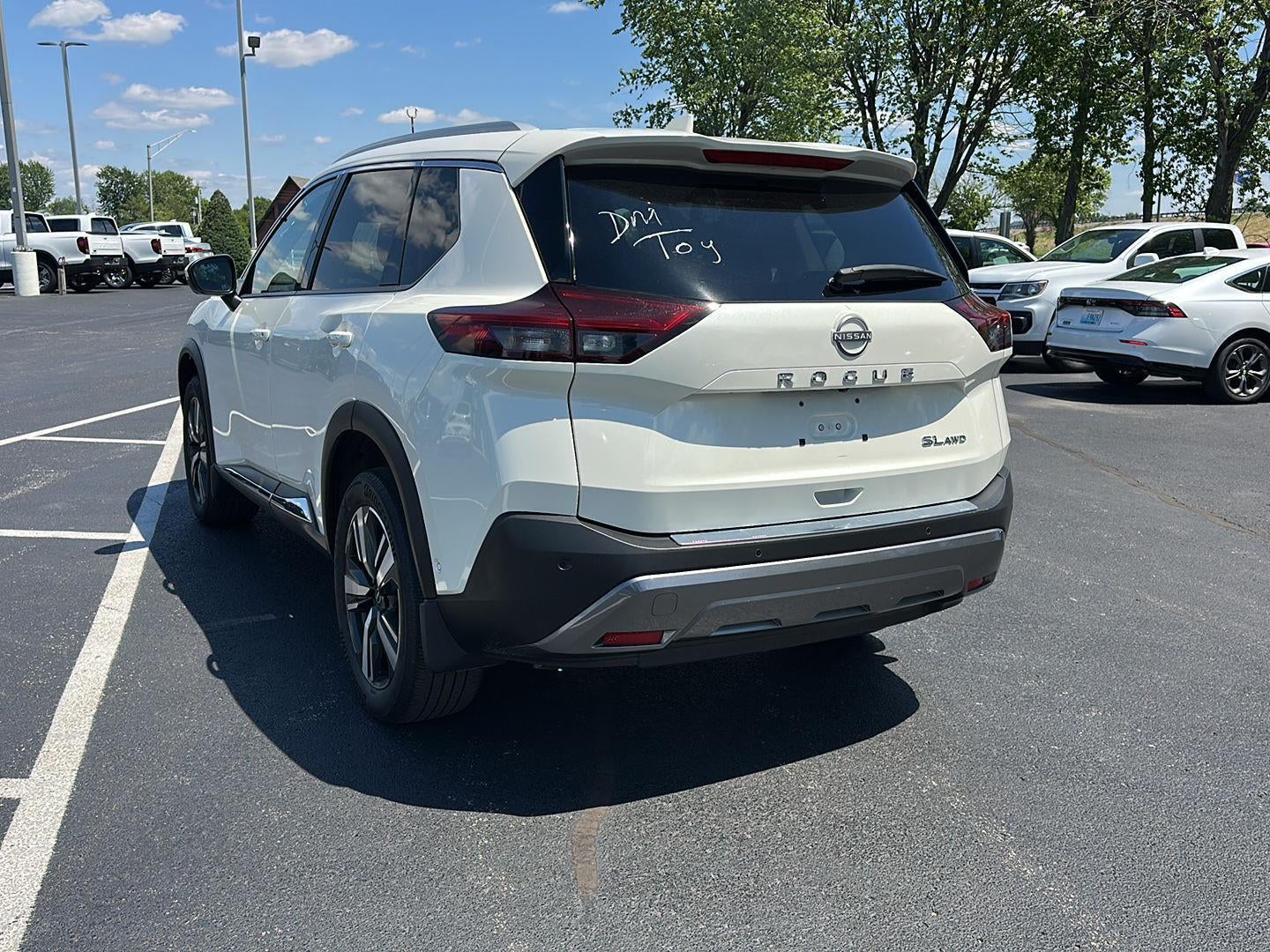 2023 Nissan Rogue SL