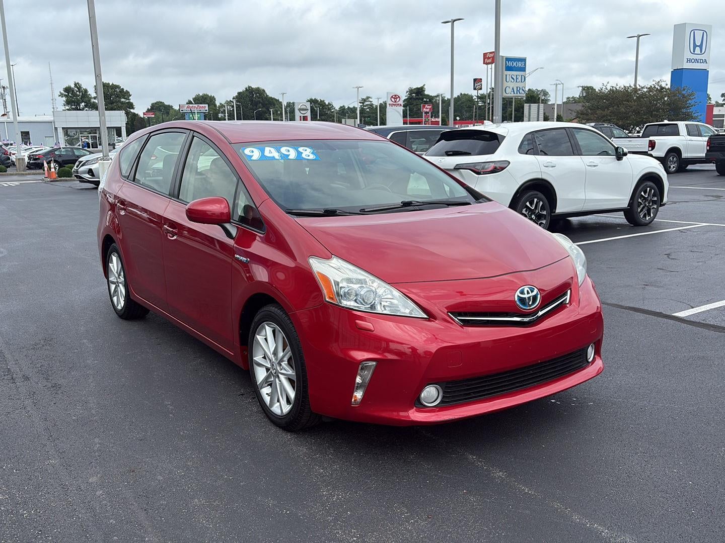 2013 Toyota Prius v Five