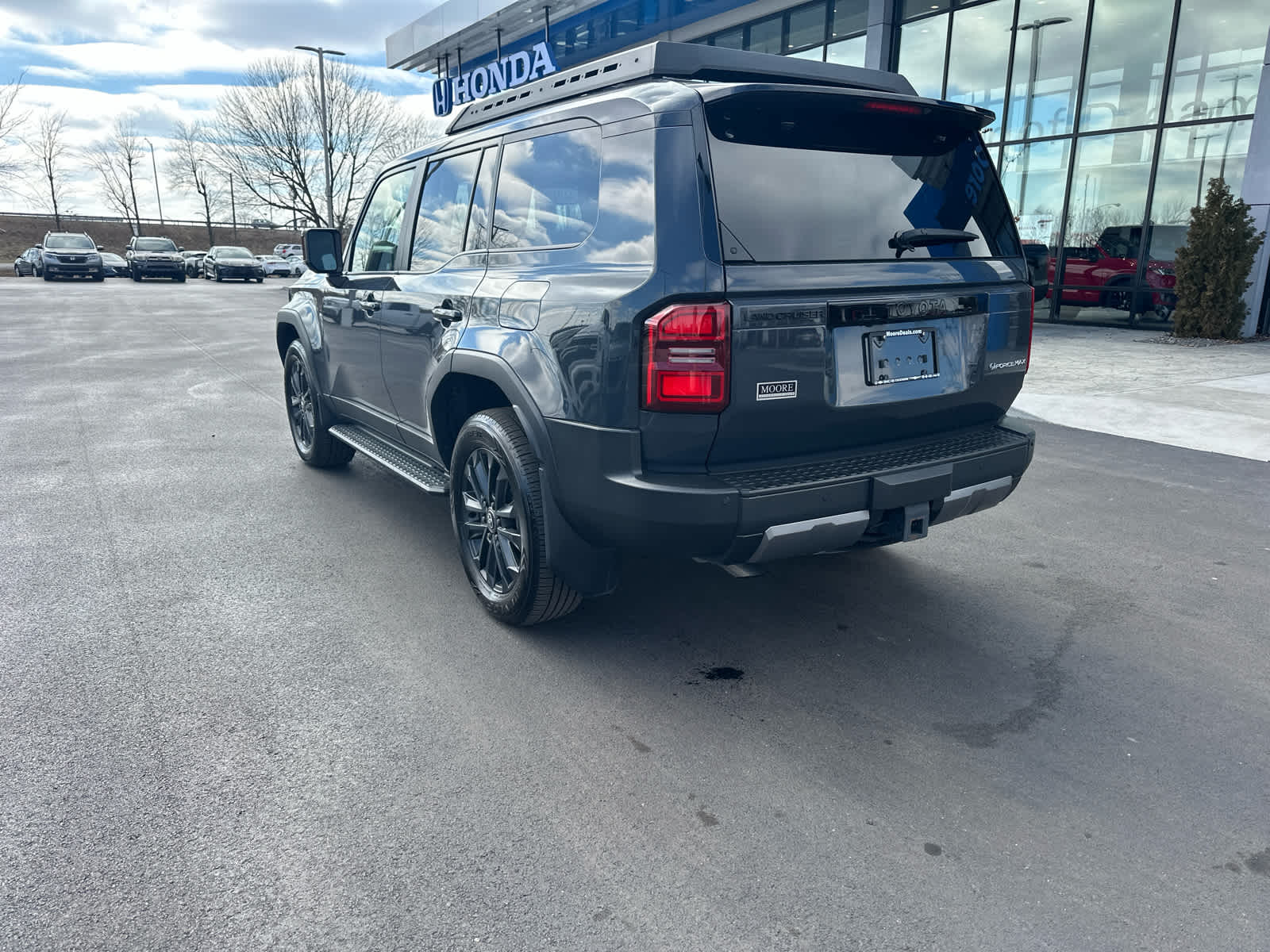 2024 Toyota Land Cruiser 4WD (Natl)