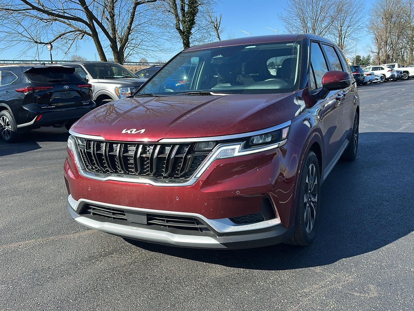 2024 Kia Carnival EX