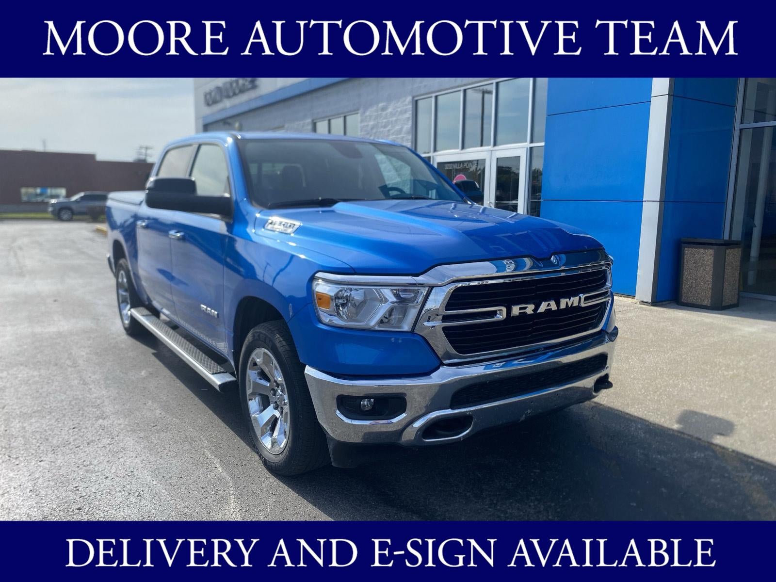2020 RAM 1500 Big Horn/Lone Star 4x4 Crew Cab 5'7's photo