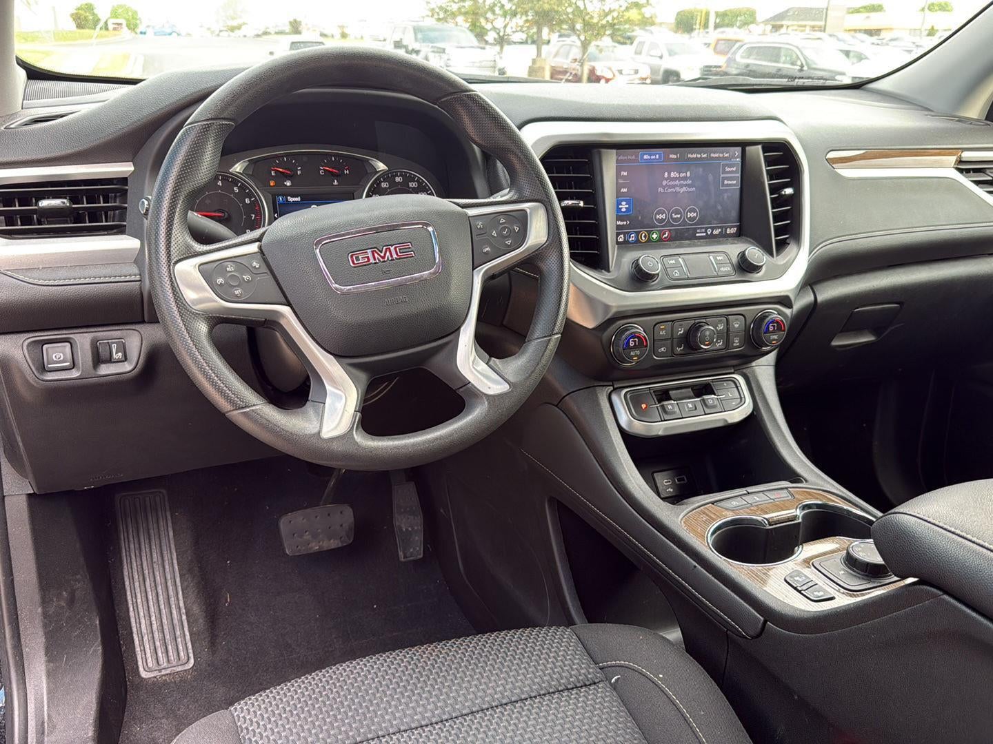 2023 GMC Acadia SLE