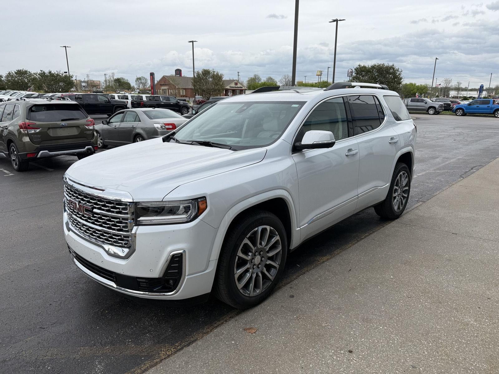 2023 GMC Acadia Denali