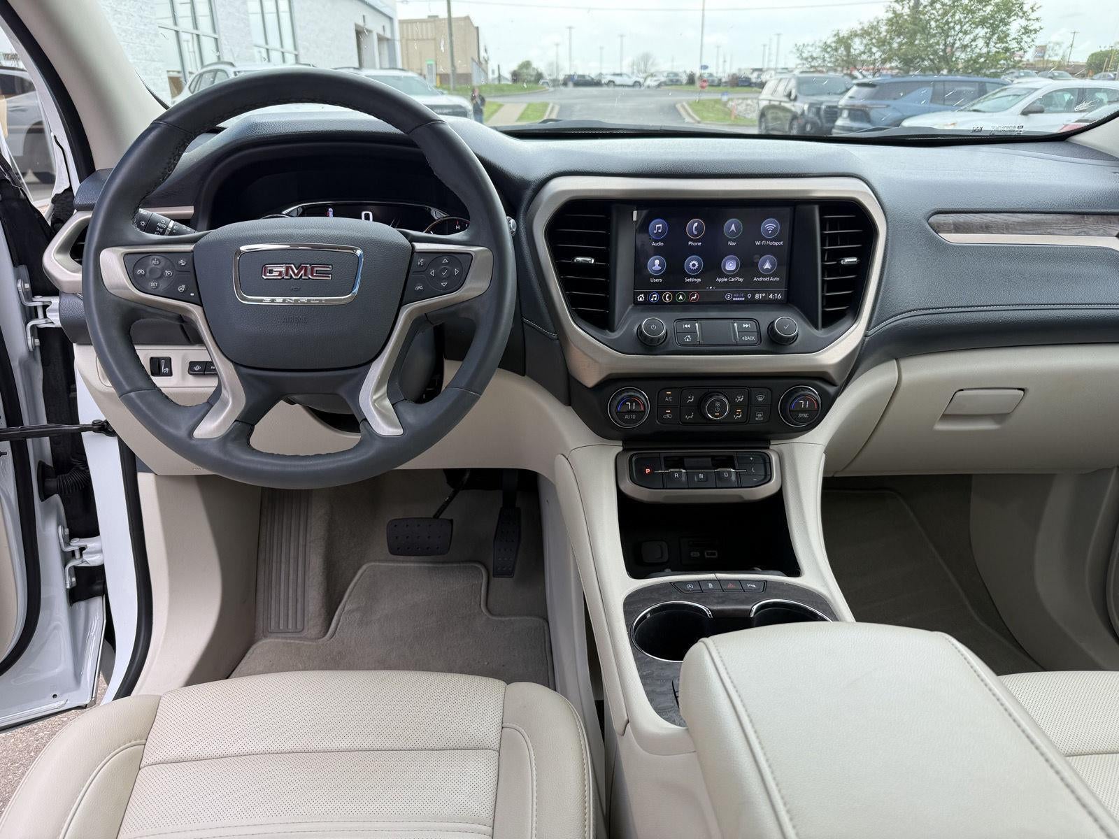 2023 GMC Acadia Denali