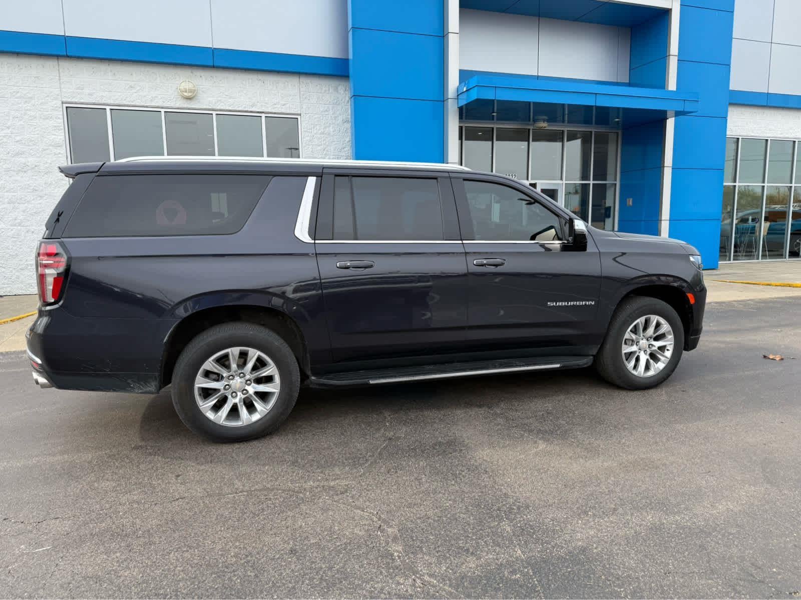 2023 Chevrolet Suburban Premier