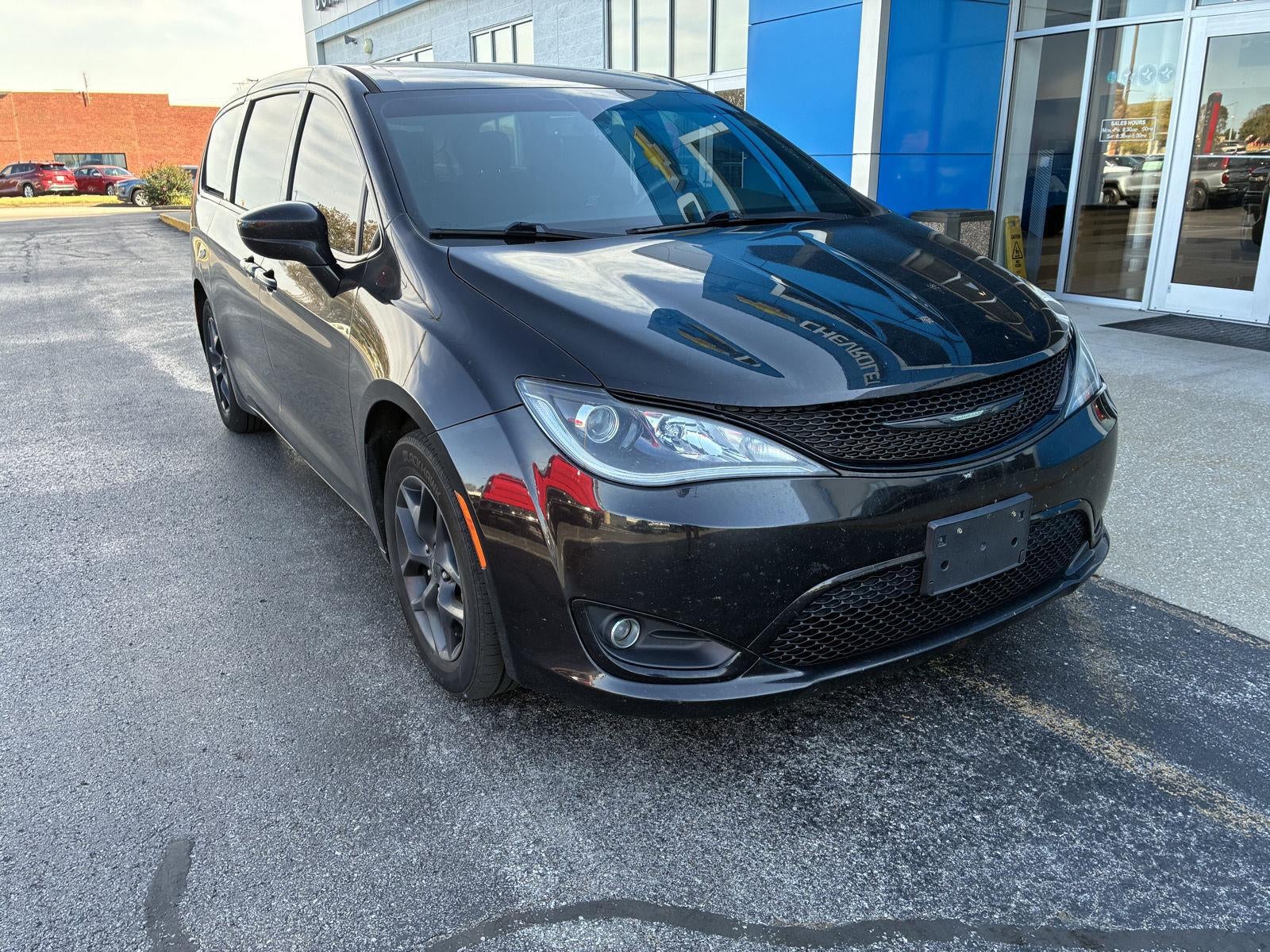 2020 Chrysler Pacifica Touring